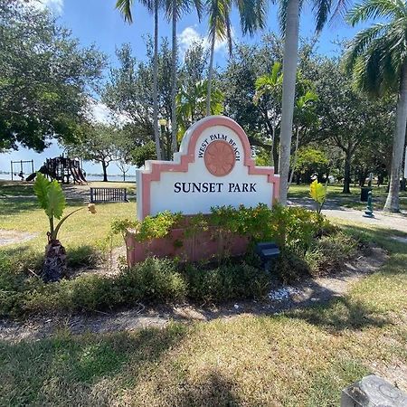Private Townhouse With Courtyard And Covered Patio West Palm Beach Kültér fotó
